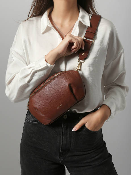 Medium Leather Tradition Belt Bag Etrier Brown tradition ETRA022M other view 1